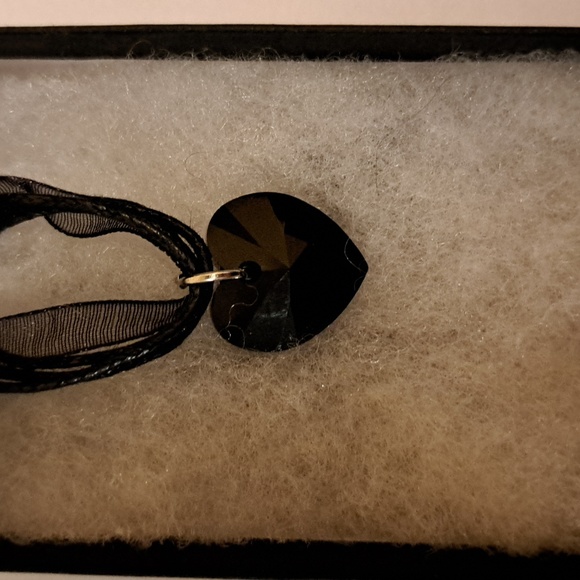 Total Eclipse Crystal Heart Necklace - Picture 2 of 5